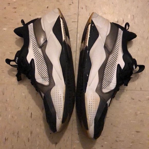 Shoes - Picture 4 of 4